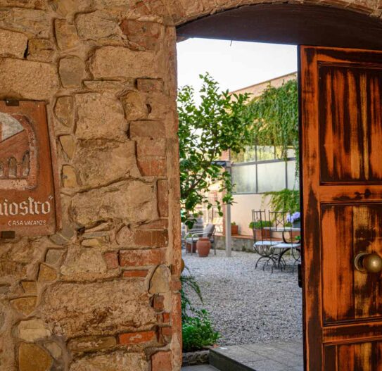 Il Chiostro Suvereto Appartamenti & Suites